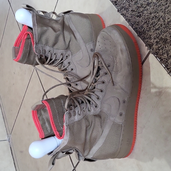 Nike SF AF1 Khaki Size:10.5